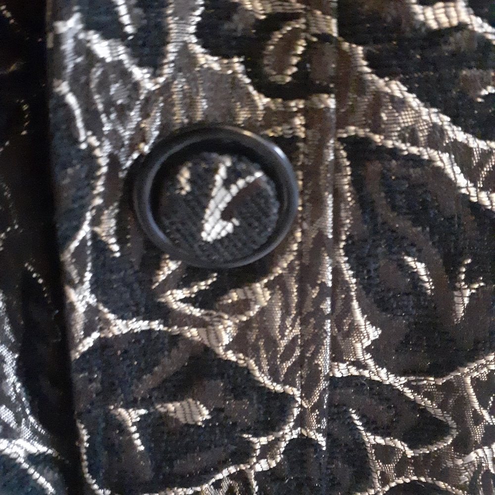 Lindi black gold jacket - Picture 4 of 6